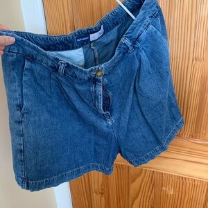 Old Navy Women's Classic Blue Jean Taylor Shorts